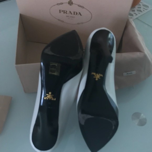 Prada shoes - Picture 6 of 6